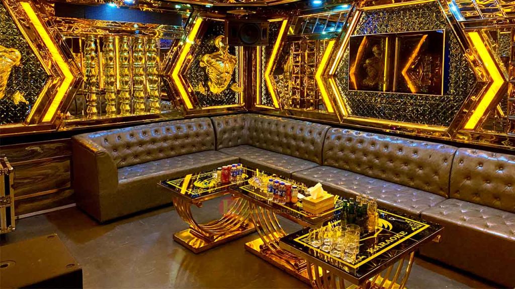 Karaoke Wine 1976 72 Nguyễn Khang | Đặt Bàn