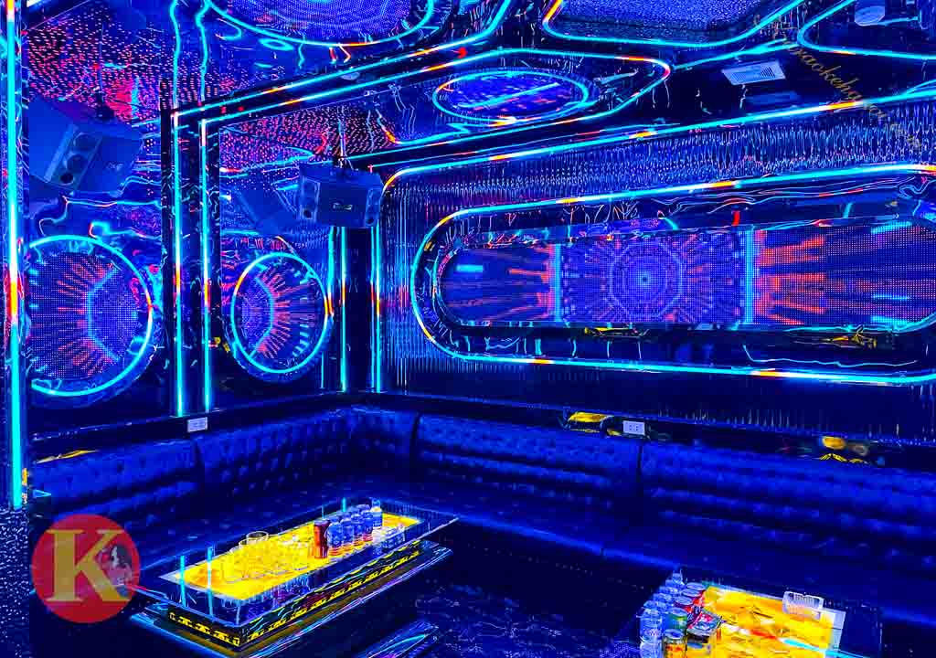 Karaoke Eiffel 33 Nam Đồng | Đặt Phòng | Karaokehanoi.com