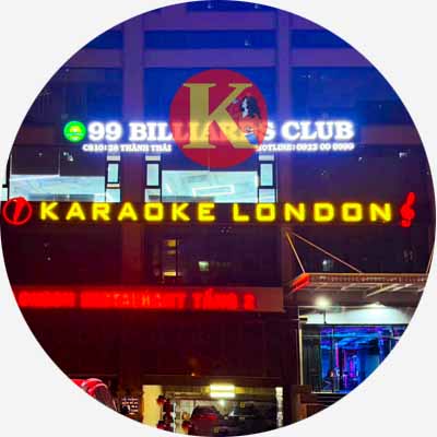 Vốn nổi tiếng là một trong những địa điểm giải trí đẳng cấp nhất Thủ đô, Karaoke London 28 Thành Thái chưa bao giờ khiến khách hàng ngừng khen ngợi về chất lượng dịch vụ. Trong những năm gần đây, quán đã liên tục đầu tư hệ thống thiết bị âm thanh chuẩn quốc tế, màn hình tinh thể lỏng cung cấp hình ảnh rõ nét, Full HD. Để hạn chế tối đa  các lỗi kỹ thuật có thể xảy ra trong quá trình khách hàng trải nghiệm dịch vụ,đội kĩ thuật của quán sẽ tiến hành kiểm tra thiết bị thường xuyên và kịp thời chỉnh sửa, thay thế khi có vấn đề xảy ra.