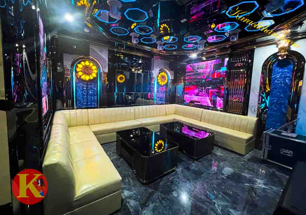 Karaoke Flamenco 16 - 18 Vũ Phạm Hàm | Đặt Phòng | Karaokehanoi.com