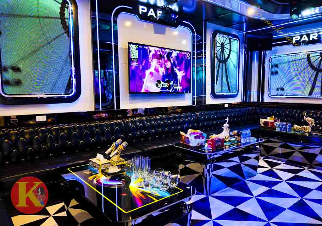 Karaoke Royal 97 Cầu Giấy | Đặt Phòng | Karaokehanoi.com