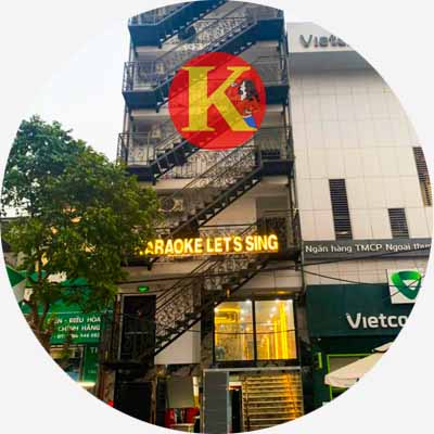 Tọa lạc tại vị trí đắc địa trên trục đường 70, Karaoke Let's Sing Tân Triều là điểm đến giải trí được yêu thích nhờ không gian ấn tượng, chất lượng dịch vụ vượt trội và phong cách phục vụ chuyên nghiệp. Nơi đây không chỉ là địa điểm ca hát, mà còn là chốn dừng chân lý tưởng cho mọi buổi gặp gỡ, thư giãn hay tổ chức sự kiện.