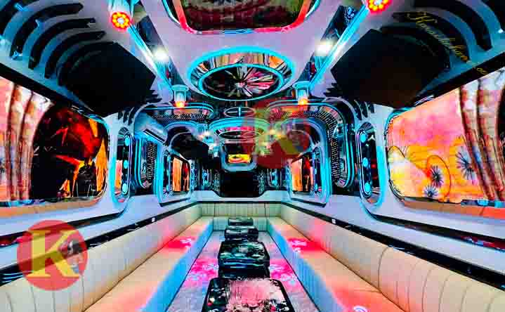 Tọa lạc tại vị trí đắc địa trên trục đường 70, Karaoke Let's Sing Tân Triều là điểm đến giải trí được yêu thích nhờ không gian ấn tượng, chất lượng dịch vụ vượt trội và phong cách phục vụ chuyên nghiệp. Nơi đây không chỉ là địa điểm ca hát, mà còn là chốn dừng chân lý tưởng cho mọi buổi gặp gỡ, thư giãn hay tổ chức sự kiện.